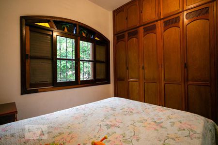 Casa à venda com 350m², 4 quartos e 8 vagasQuarto 1