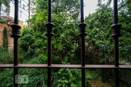 Casa à venda com 350m², 4 quartos e 8 vagasVista da Suíte 2