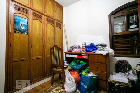 Casa à venda com 350m², 4 quartos e 8 vagasQuarto 2