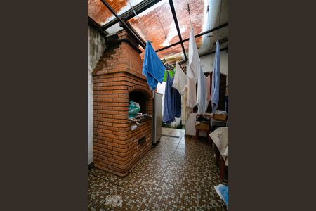 Casa à venda com 350m², 4 quartos e 8 vagasÁrea de serviço e churrasqueira