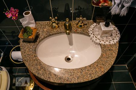 Casa à venda com 350m², 4 quartos e 8 vagasLavabo