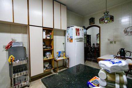 Casa à venda com 350m², 4 quartos e 8 vagasCozinha