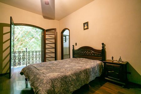 Casa à venda com 350m², 4 quartos e 8 vagasSuíte 1