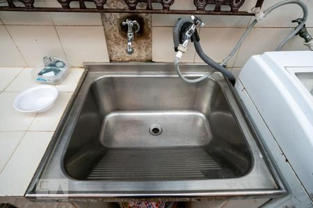 Casa à venda com 350m², 4 quartos e 8 vagasÁrea de serviço e churrasqueira