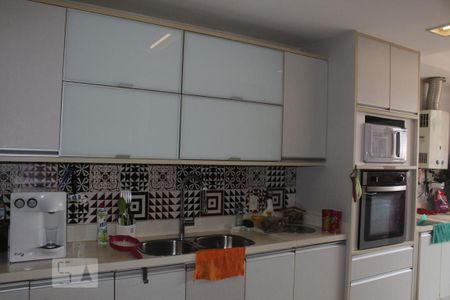 Apartamento à venda com 380m², 4 quartos e 3 vagasCozinha