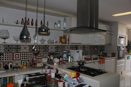 Apartamento à venda com 380m², 4 quartos e 3 vagasCozinha