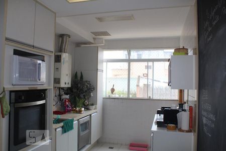 Apartamento à venda com 380m², 4 quartos e 3 vagasCozinha