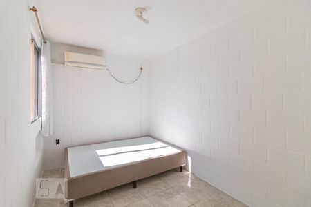 Quarto de apartamento à venda com 1 quarto, 36m² em Vila Nova, Porto Alegre