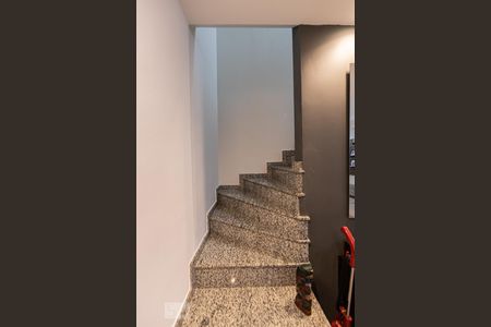Escada de casa de condomínio para alugar com 3 quartos, 220m² em Vila Formosa, São Paulo