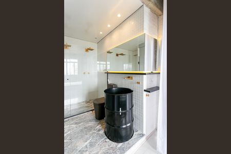 Apartamento à venda com 78m², 1 quarto e sem vagaBanheiro da Suite