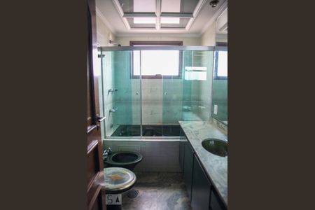 Apartamento para alugar com 190m², 4 quartos e 4 vagasBanheiro Corredor