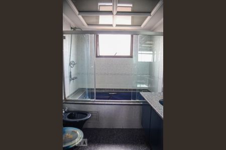 Apartamento para alugar com 190m², 4 quartos e 4 vagasBanheiro da Suíte 2