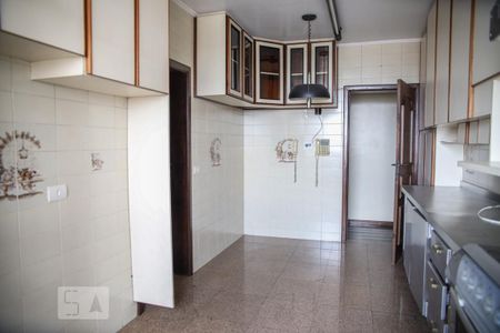 Apartamento para alugar com 190m², 4 quartos e 4 vagasCozinha