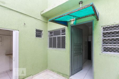 Quintal de casa para alugar com 1 quarto, 50m² em Vila Ivone, São Paulo