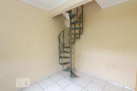 Casa para alugar com 1 quarto, 50m² em Vila Ivone, São Paulo