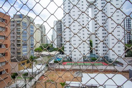 Vista de apartamento à venda com 2 quartos, 80m² em Indianópolis, São Paulo