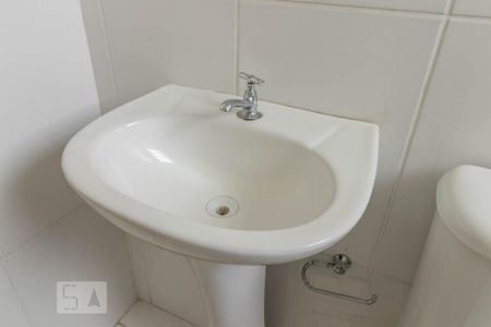 Apartamento para alugar com 48m², 2 quartos e 1 vaga Apartamento para alugar com 48m², 2 quartos e 1 vagaBanheiro