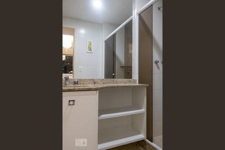 Apartamento à venda com 104m², 3 quartos e 1 vagaBanheiro da Suíte