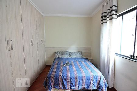 Casa à venda com 214m², 3 quartos e 2 vagasQuarto 3