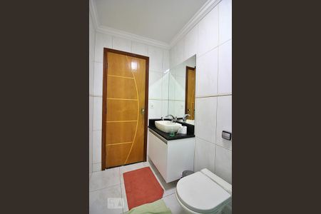 Casa à venda com 214m², 3 quartos e 2 vagasBanheiro Social 2 