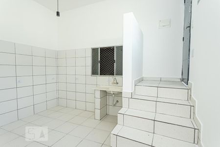 Sala e cozinha integrados de casa para alugar com 1 quarto, 52m² em Vila Santa Maria, São Paulo