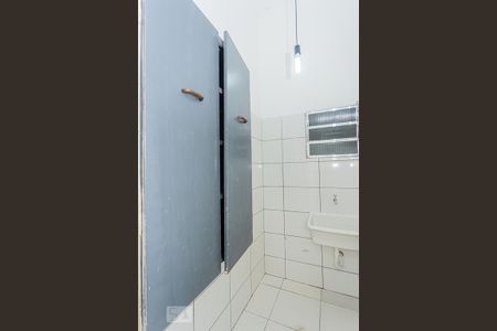 Casa para alugar com 52m², 1 quarto e sem vaga Casa para alugar com 52m², 1 quarto e sem vagaBanheiro