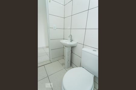 Casa para alugar com 52m², 1 quarto e sem vaga Casa para alugar com 52m², 1 quarto e sem vagaBanheiro