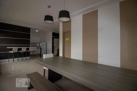 Apartamento à venda com 57m², 2 quartos e 1 vaga Apartamento à venda com 57m², 2 quartos e 1 vagaÁrea comum - Salão de festas
