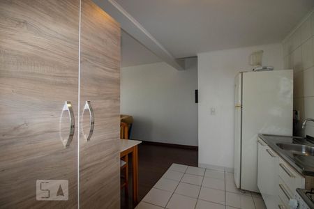 Apartamento à venda com 57m², 2 quartos e 1 vaga Apartamento à venda com 57m², 2 quartos e 1 vagaCozinha e Área de Serviço
