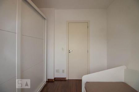 Quarto  de apartamento à venda com 2 quartos, 57m² em Morro Santana, Porto Alegre