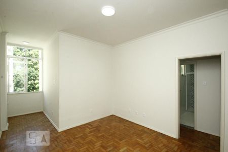 Sala de Apartamento com 3 quartos, 97m² Botafogo