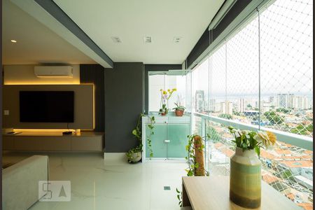 Apartamento à venda com 106m², 3 quartos e 2 vagasVaranda