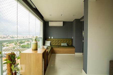 Apartamento à venda com 106m², 3 quartos e 2 vagasVaranda