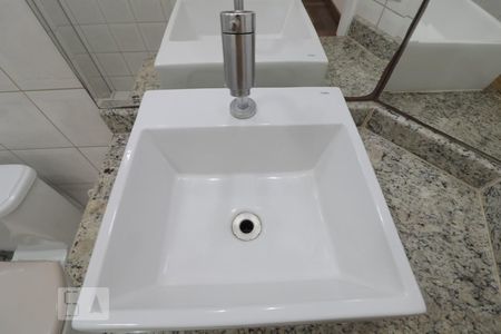 Apartamento à venda com 87m², 3 quartos e 2 vagasBanheiro Social- pia