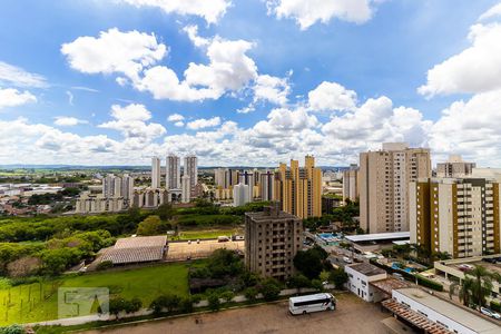 Vista da sacada de apartamento para alugar com 3 quartos, 68m² em Mansões Santo Antônio, Campinas