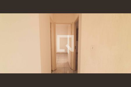 Corredor de apartamento para alugar com 2 quartos, 54m² em Bussocaba, Osasco
