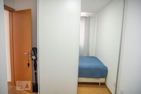 Apartamento à venda com 42m², 2 quartos e 1 vaga Apartamento à venda com 42m², 2 quartos e 1 vagaQuarto 2 - Armários