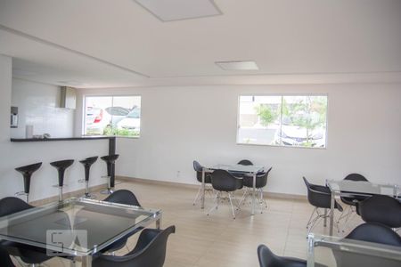 Apartamento à venda com 42m², 2 quartos e 1 vaga Apartamento à venda com 42m², 2 quartos e 1 vagaÁrea comum - Salão de festas