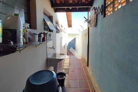 Casa à venda com 154m², 3 quartos e 4 vagasÁrea de Serviço