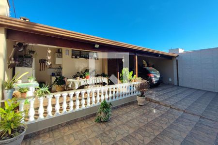 Casa à venda com 154m², 3 quartos e 4 vagasGaragem