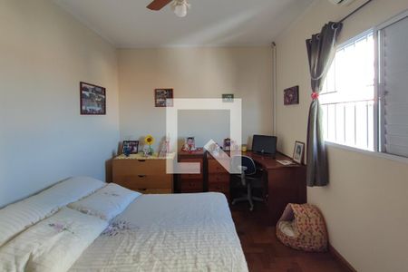 Casa à venda com 154m², 3 quartos e 4 vagasQuarto 2