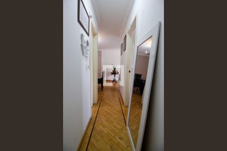 Apartamento à venda com 72m², 2 quartos e 2 vagasCorredor