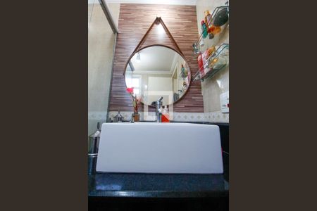 Apartamento à venda com 72m², 2 quartos e 2 vagasBanheiro da Suíte