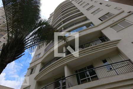 Apartamento à venda com 72m², 2 quartos e 2 vagas Apartamento à venda com 72m², 2 quartos e 2 vagasFachada