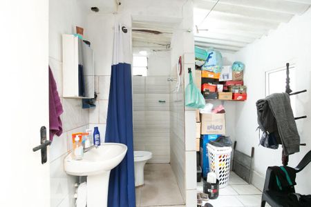 Casa à venda com 260m², 3 quartos e 3 vagasBanheiro 2