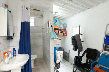 Casa à venda com 260m², 3 quartos e 3 vagasBanheiro 2