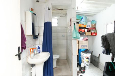 Casa à venda com 260m², 3 quartos e 3 vagasBanheiro 2