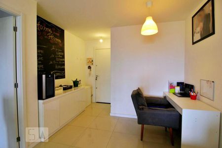 Sala de apartamento à venda com 3 quartos, 70m² em Campestre, Santo André