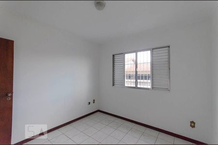 Casa à venda com 640m², 4 quartos e 2 vagasQuarto 2