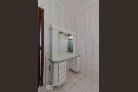 Casa à venda com 640m², 4 quartos e 2 vagasBanheiro Suíte